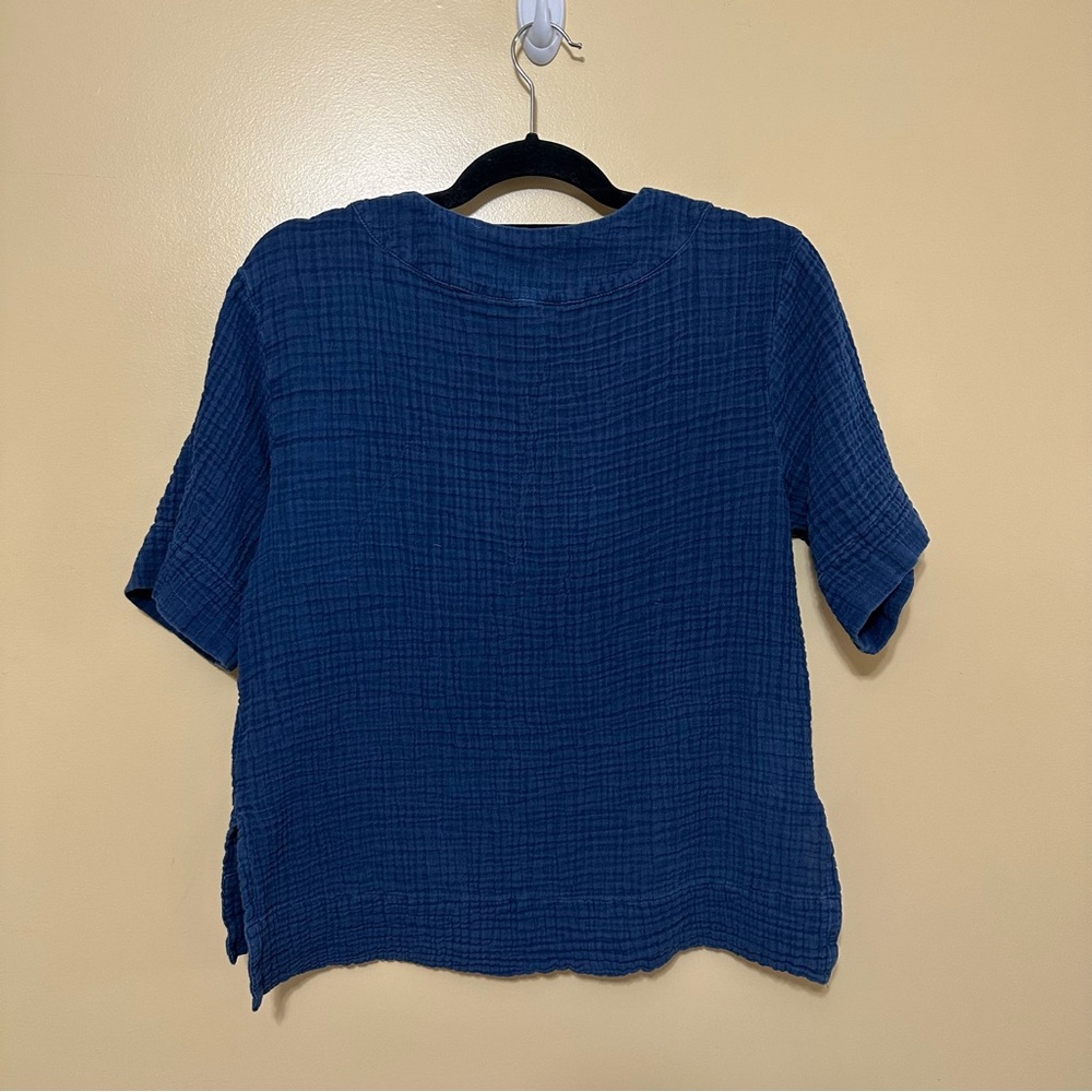 Faherty Dune Cotton Gauze Popover V-neck Top Women S Dark Indigo - Picture 10 of 10